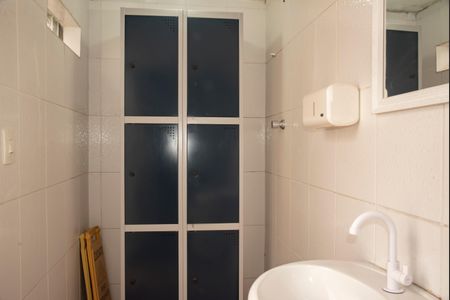 Casa para alugar com 300m², 4 quartos e 4 vagasBanheiro de Serviço