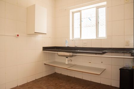 Casa para alugar com 300m², 4 quartos e 4 vagasCozinha