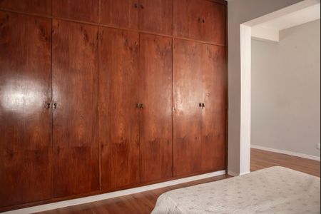 Casa para alugar com 300m², 4 quartos e 4 vagasSuíte 2