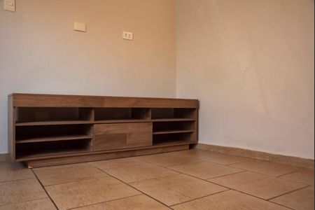 Sala 2 de casa para alugar com 4 quartos, 300m² em Mirandópolis, São Paulo