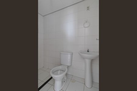 Banheiro de apartamento para alugar com 2 quartos, 62m² em Cangaíba, São Paulo