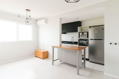 Sala/cozinha de apartamento para alugar com 2 quartos, 55m² em São José, Canoas