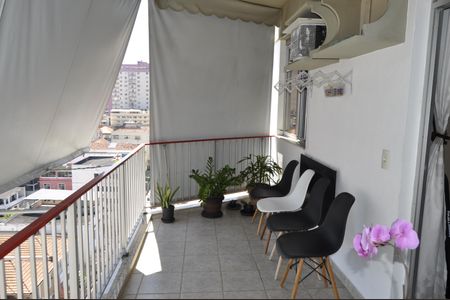 Apartamento à venda com 91m², 2 quartos e 1 vagaVaranda