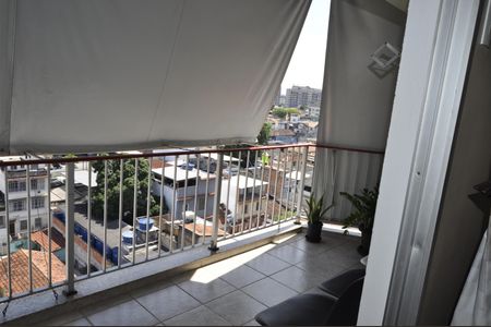 Apartamento à venda com 91m², 2 quartos e 1 vagaVaranda