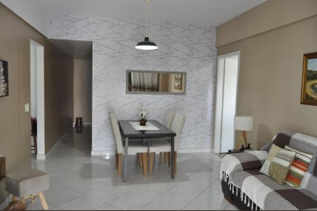 Apartamento à venda com 91m², 2 quartos e 1 vagaSala