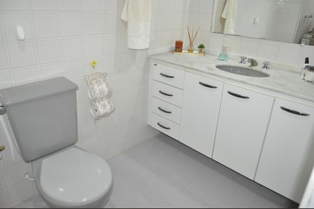 Apartamento à venda com 91m², 2 quartos e 1 vagaBanheiro