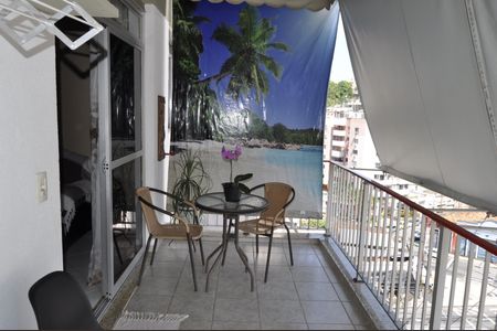 Apartamento à venda com 91m², 2 quartos e 1 vagaVaranda