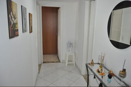 Apartamento à venda com 91m², 2 quartos e 1 vagaCorredor