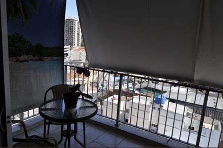 Apartamento à venda com 91m², 2 quartos e 1 vagaVaranda