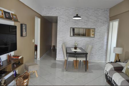 Apartamento à venda com 91m², 2 quartos e 1 vagaSala