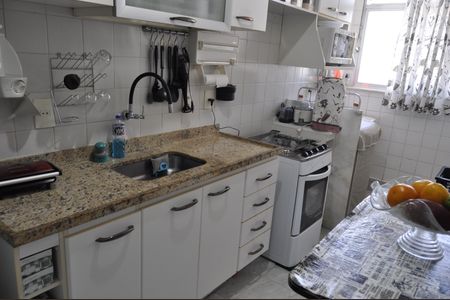 Apartamento à venda com 91m², 2 quartos e 1 vagaCozinha