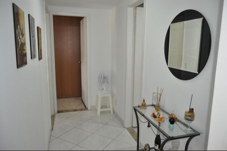 Apartamento à venda com 91m², 2 quartos e 1 vagaCorredor
