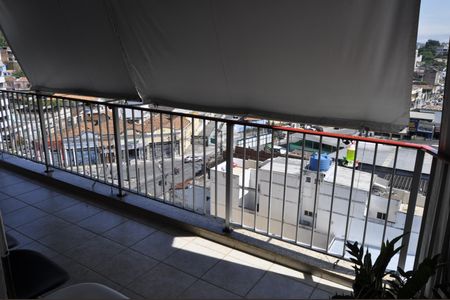 Apartamento à venda com 91m², 2 quartos e 1 vagaVaranda