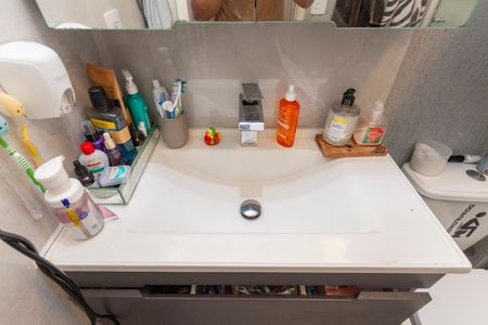 Apartamento à venda com 76m², 2 quartos e 1 vagaBanheiro