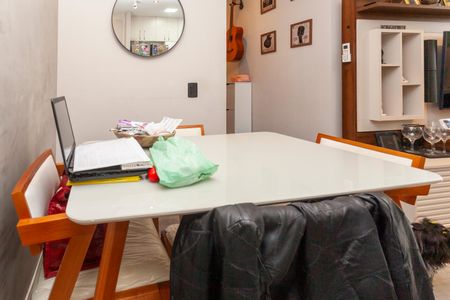 Apartamento à venda com 76m², 2 quartos e 1 vagaSala de Jantar