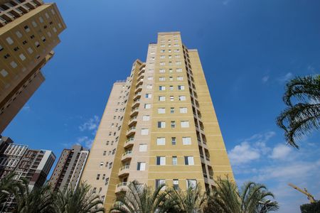 Apartamento para alugar com 62m², 2 quartos e 2 vagasFachada