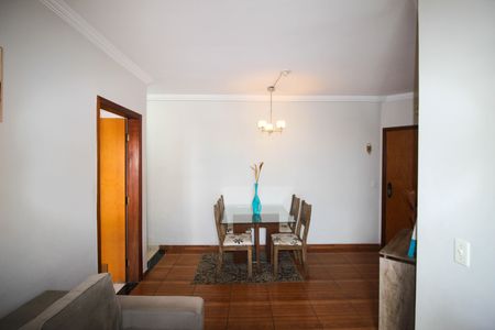 Apartamento para alugar com 62m², 2 quartos e 2 vagasSala