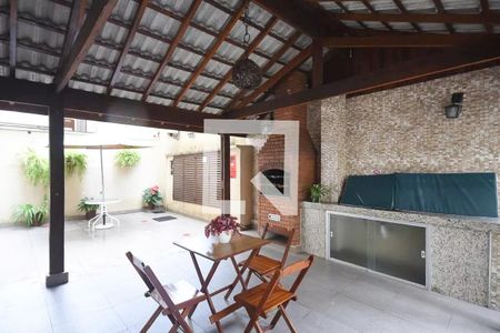 Apartamento à venda com 50m², 2 quartos e 1 vaga Apartamento à venda com 50m², 2 quartos e 1 vagaÁrea comum - Churrasqueira