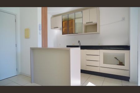 Apartamento para alugar com 100m², 2 quartos e 2 vagas Apartamento para alugar com 100m², 2 quartos e 2 vagasCozinha