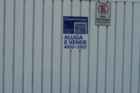 Casa à venda com 140m², 2 quartos e 2 vagasPlaquinha