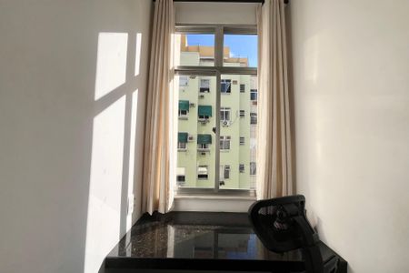 Sala  de apartamento para alugar com 1 quarto, 35m² em Leblon, Rio de Janeiro