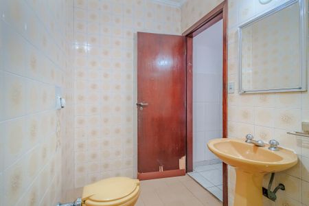 Banheiro de kitnet/studio para alugar com 1 quarto, 15m² em Vila Gomes, São Paulo