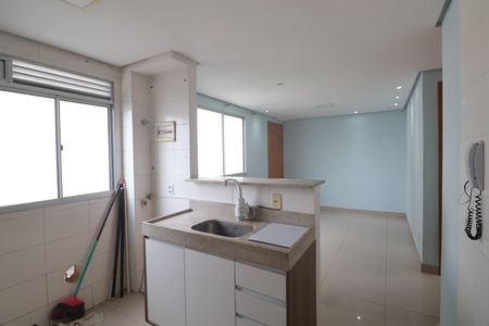 Apartamento para alugar com 47m², 2 quartos e 1 vagaCozinha e Área de Serviço