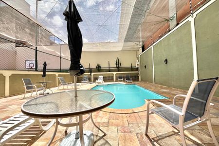 Apartamento à venda com 70m², 2 quartos e 1 vagaÁrea comum - Piscina