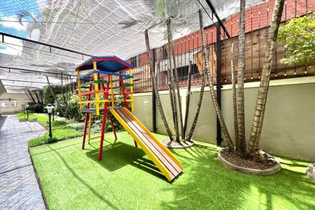 Apartamento à venda com 70m², 2 quartos e 1 vagaÁrea comum - Playground