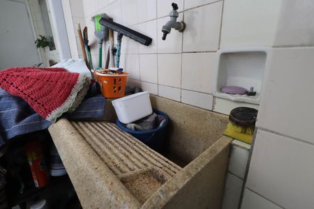 Apartamento à venda com 83m², 2 quartos e 1 vagaÁrea de Serviço