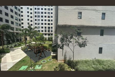Vista Sala de apartamento para alugar com 2 quartos, 34m² em Jurubatuba, São Paulo