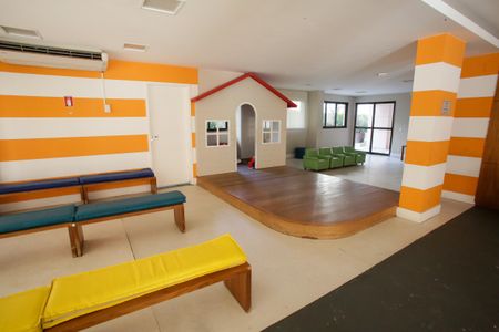 Área comum de apartamento à venda com 3 quartos, 89m² em Taquara, Rio de Janeiro