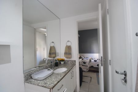 Apartamento à venda com 89m², 3 quartos e 1 vagaBanheiro das suítes