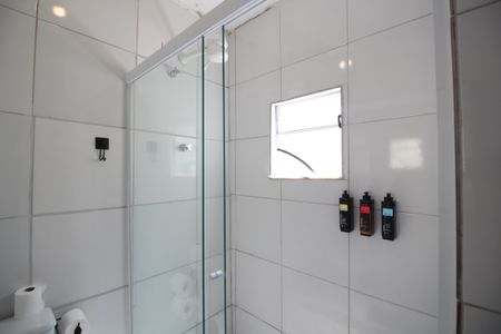 Apartamento para alugar com 60m², 2 quartos e sem vagaBanheiro social