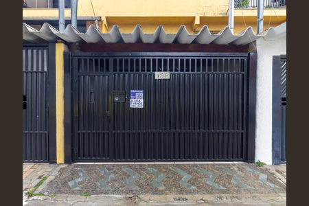 Casa para alugar com 109m², 3 quartos e 2 vagasFachada + Plaquinha