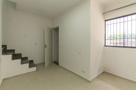 Sala de casa à venda com 3 quartos, 109m² em Parque Maria Luiza, São Paulo