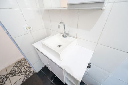 Casa para alugar com 70m², 2 quartos e 1 vaga Casa para alugar com 70m², 2 quartos e 1 vagaBanheiro Social