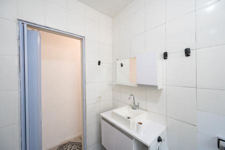 Casa para alugar com 70m², 2 quartos e 1 vaga Casa para alugar com 70m², 2 quartos e 1 vagaBanheiro Social