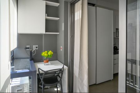 Studio à venda com 24m², 1 quarto e sem vaga Studio à venda com 24m², 1 quarto e sem vagaVaranda