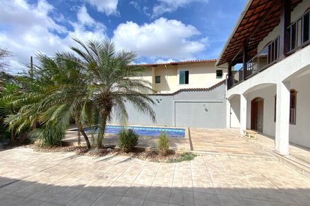 Casa à venda com 360m², 3 quartos e 7 vagasÁrea Externa