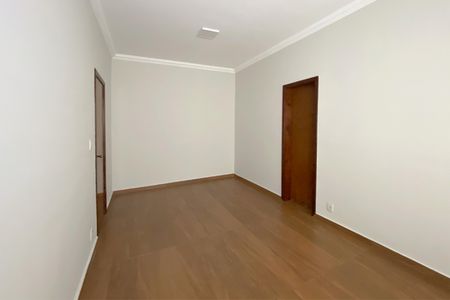 Casa à venda com 360m², 3 quartos e 7 vagasSuíte 3