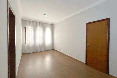 Casa à venda com 360m², 3 quartos e 7 vagasSuíte 3
