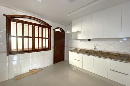 Casa à venda com 360m², 3 quartos e 7 vagasCozinha