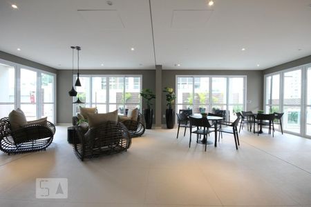 Apartamento para alugar com 65m², 2 quartos e 1 vaga Apartamento para alugar com 65m², 2 quartos e 1 vagaÁrea comum - Salão de festas