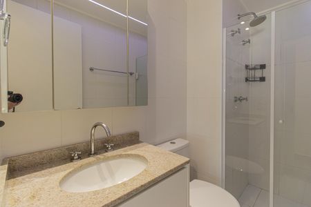 Apartamento para alugar com 65m², 2 quartos e 1 vaga Apartamento para alugar com 65m², 2 quartos e 1 vagaBanheiro da Suíte
