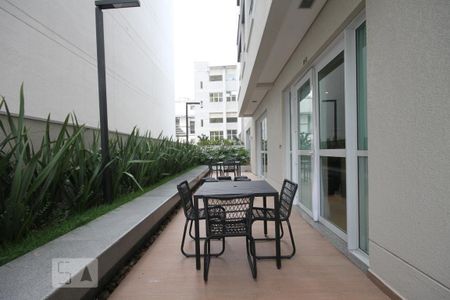 Apartamento para alugar com 65m², 2 quartos e 1 vaga Apartamento para alugar com 65m², 2 quartos e 1 vagaÁrea comum - Salão de jogos (Área externa)