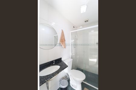 Banheiro social de apartamento para alugar com 2 quartos, 88m² em Vila Isolina Mazzei, São Paulo