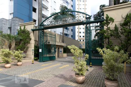 Apartamento à venda com 48m², 1 quarto e 1 vagaFachada e portaria