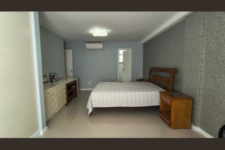 Apartamento para alugar com 190m², 3 quartos e 2 vagas Apartamento para alugar com 190m², 3 quartos e 2 vagasSuíte 1