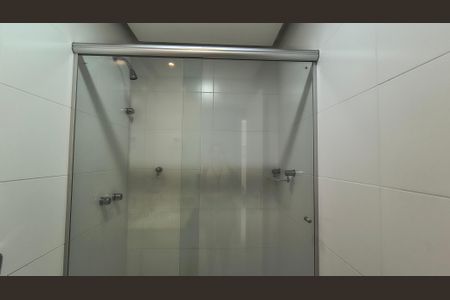 Apartamento para alugar com 190m², 3 quartos e 2 vagas Apartamento para alugar com 190m², 3 quartos e 2 vagasBanheiro Social